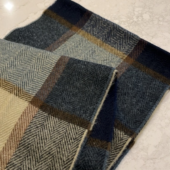 Tommy Hilfiger Plaid Acrylic snd Wool Scarf - Multicolor - Picture 3 of 5